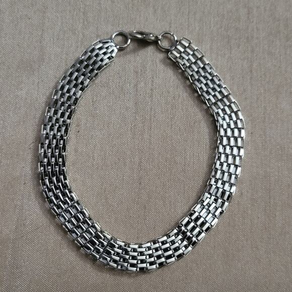 Men's mesh chainmail silver tone bracelet - Picture 1 of 3